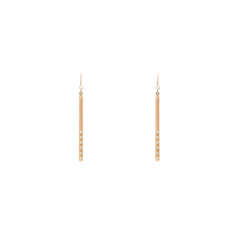 18 Karat Brushed Rose Gold Diamond Dunes Bar Earring