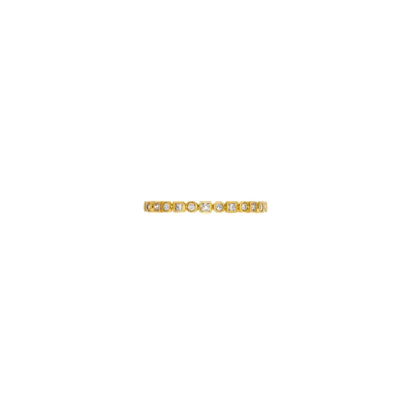 18 Karat Yellow Gold Kate Eternity Band with Round and Princess Cut Diamonds