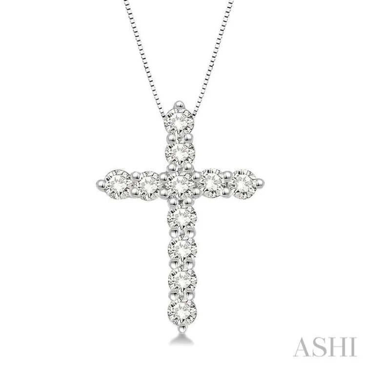 1/2 Ctw Round Cut Diamond Cross Pendant in 14K White Gold with Chain