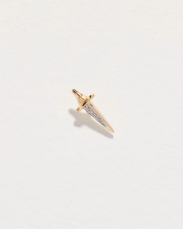 Dagger Pavé Stud