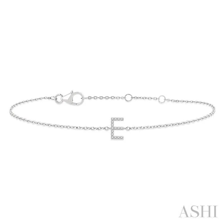 1/20 ctw Initial 'E' Round Cut Diamond Bracelet in 10K White Gold