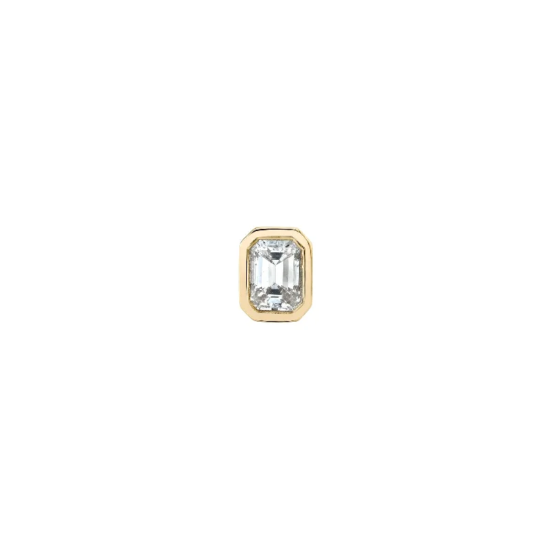 Solitaire Emerald Cut Diamond Bezel Stud - Yellow Gold